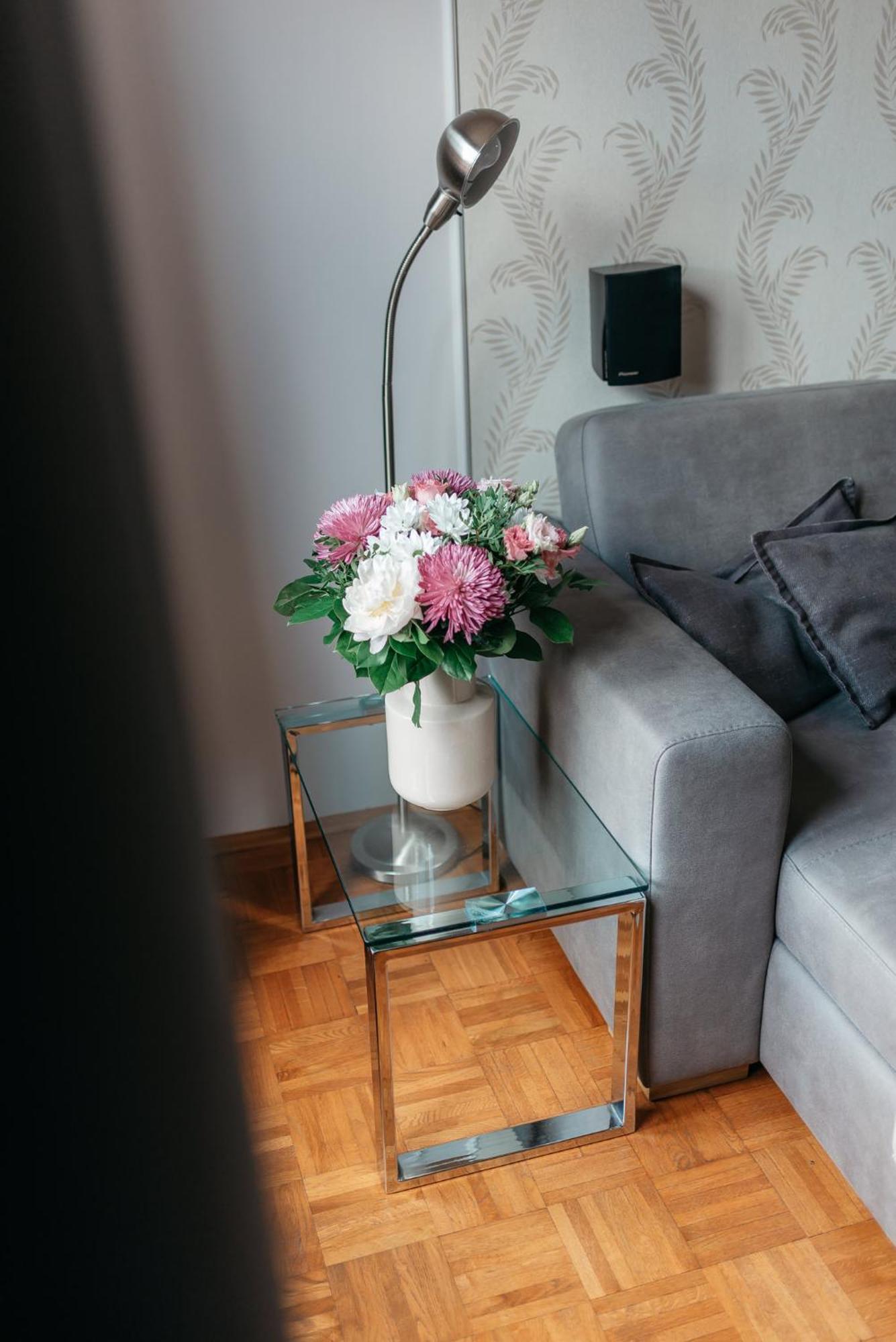 Roy 2 Bdr Apartment With Prague Castle View, Parking & Ac Buitenkant foto